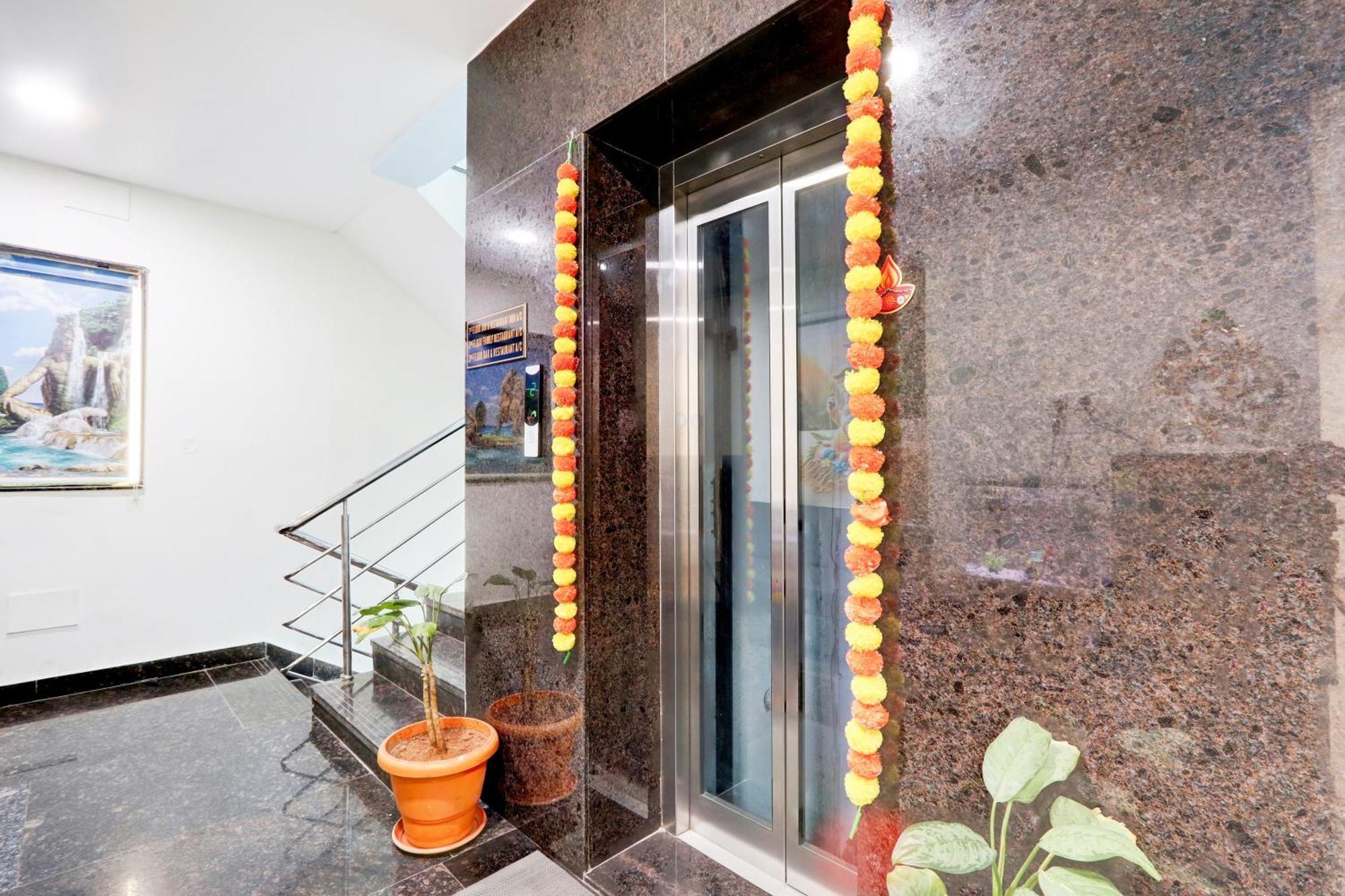 Super Hotel O At Home Hotel Darbar Hyderabad Exterior photo